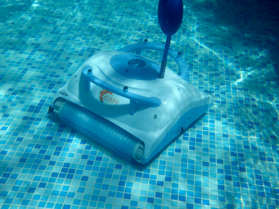 Dolphin GALAXY bazénový vysávač